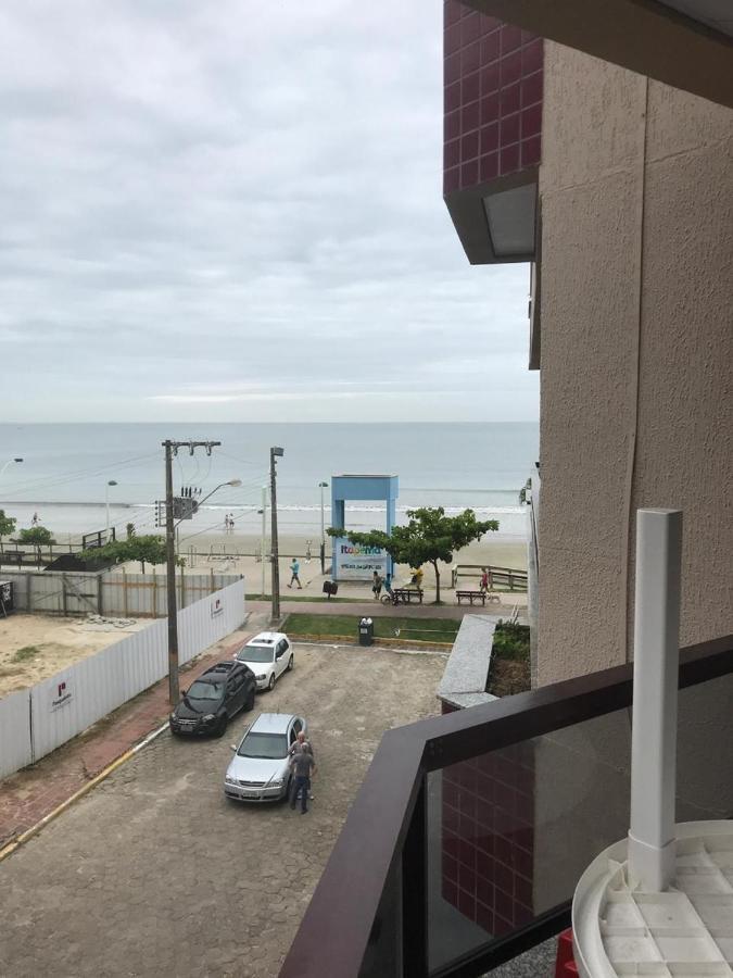 Apartamento Meia Praia Lateral Mar イタペマ エクステリア 写真